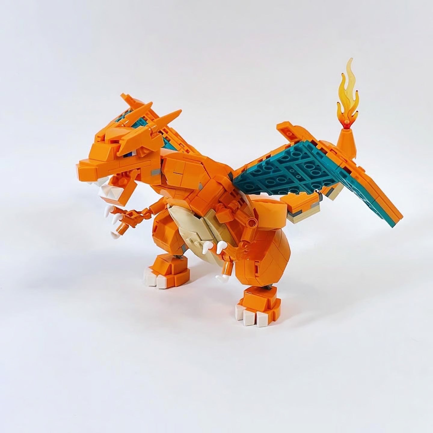 LEGO Charizard MOC Pokemon - 447pcs NEW